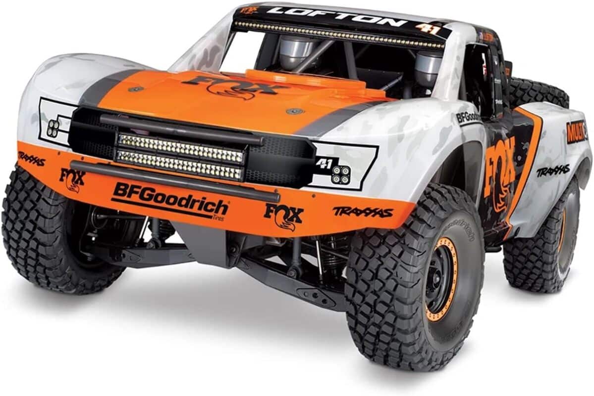 Test : traxxas 85086-4Fox, le modèle DIY en action