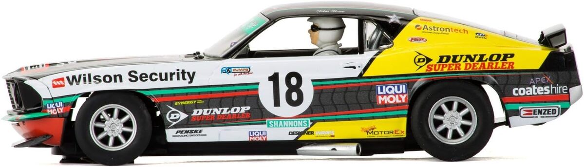 Test : scalextric Circuit 1969 Ford Mustang C3728 1/32
