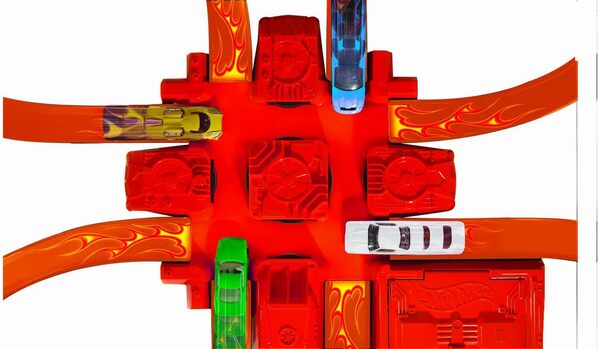 Hot Wheels Criss Cross Crash Track Set by Mattel
