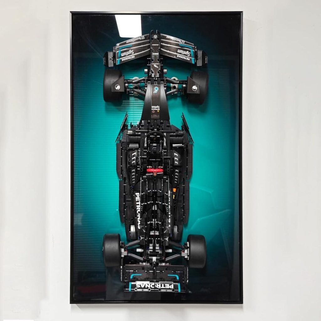 Test du tableau d'affichage mural WETCEAOM pour Lego Technic Mercedes AMG F1 W14