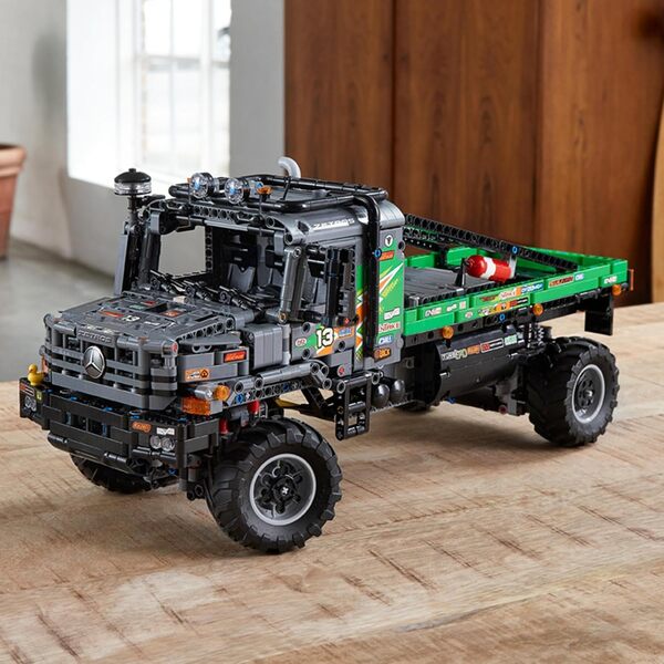 LEGO 42129 Technic Le Camion dEssai 4x4 Mercedes-Benz Zetros, Voiture Telecommandee, Camion Jouet, Controle via Application