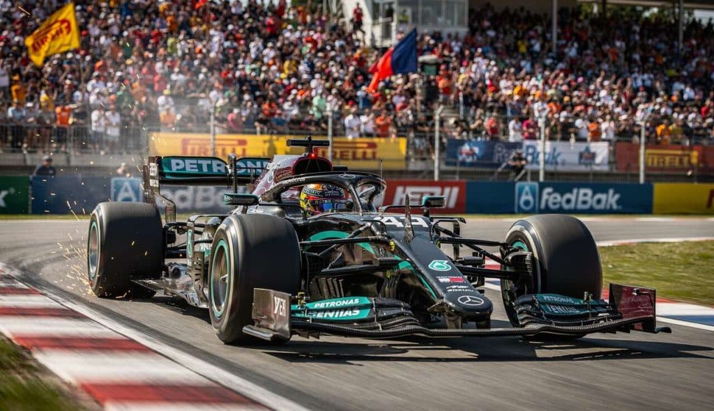 Anecdotes sur Lewis Hamilton : découvrez ses secrets surprenants