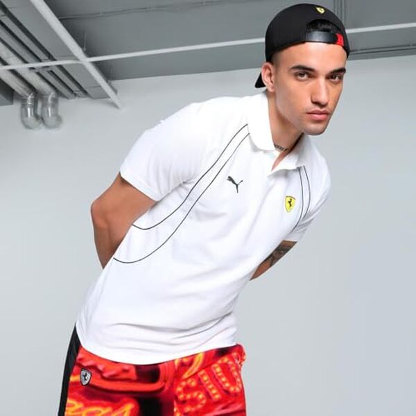 Découvrez le polo Ferrari Race de Puma : une pièce incontournable pour homme recherchant élégance et style, disponible en taille M.