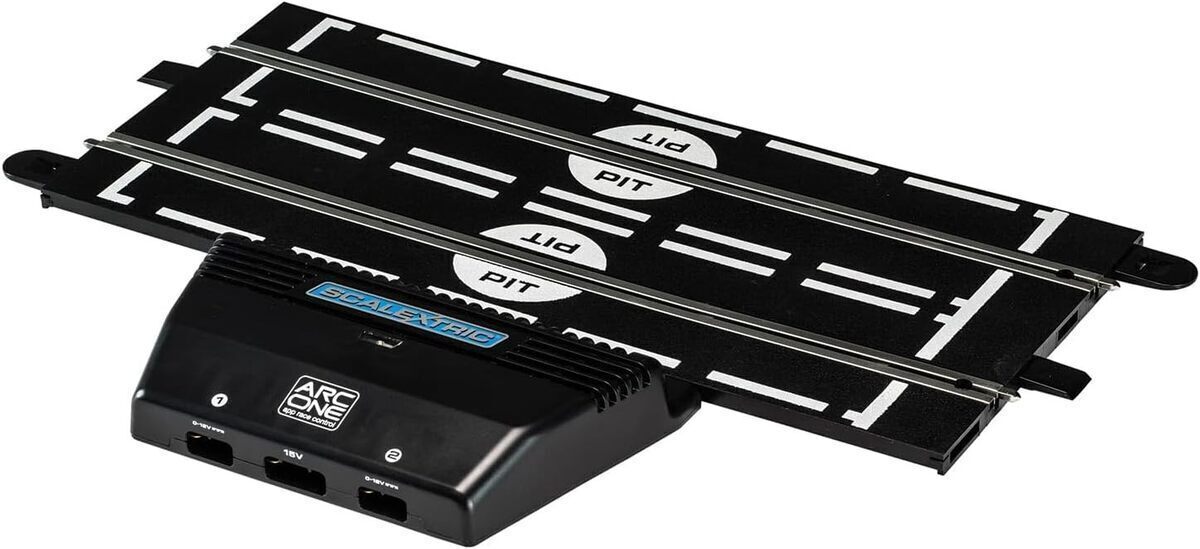 Test du Scalextric ARC Pro C8435 : rail d'alimentation digital sans fil